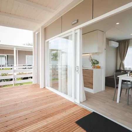 Miramare Village 3* ソットマリーナ